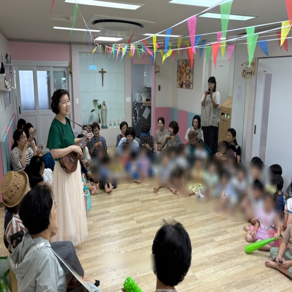 2025년 7월 월성은빛복지관 선배시민 은빛누리봉사단 전래동화동요 공연